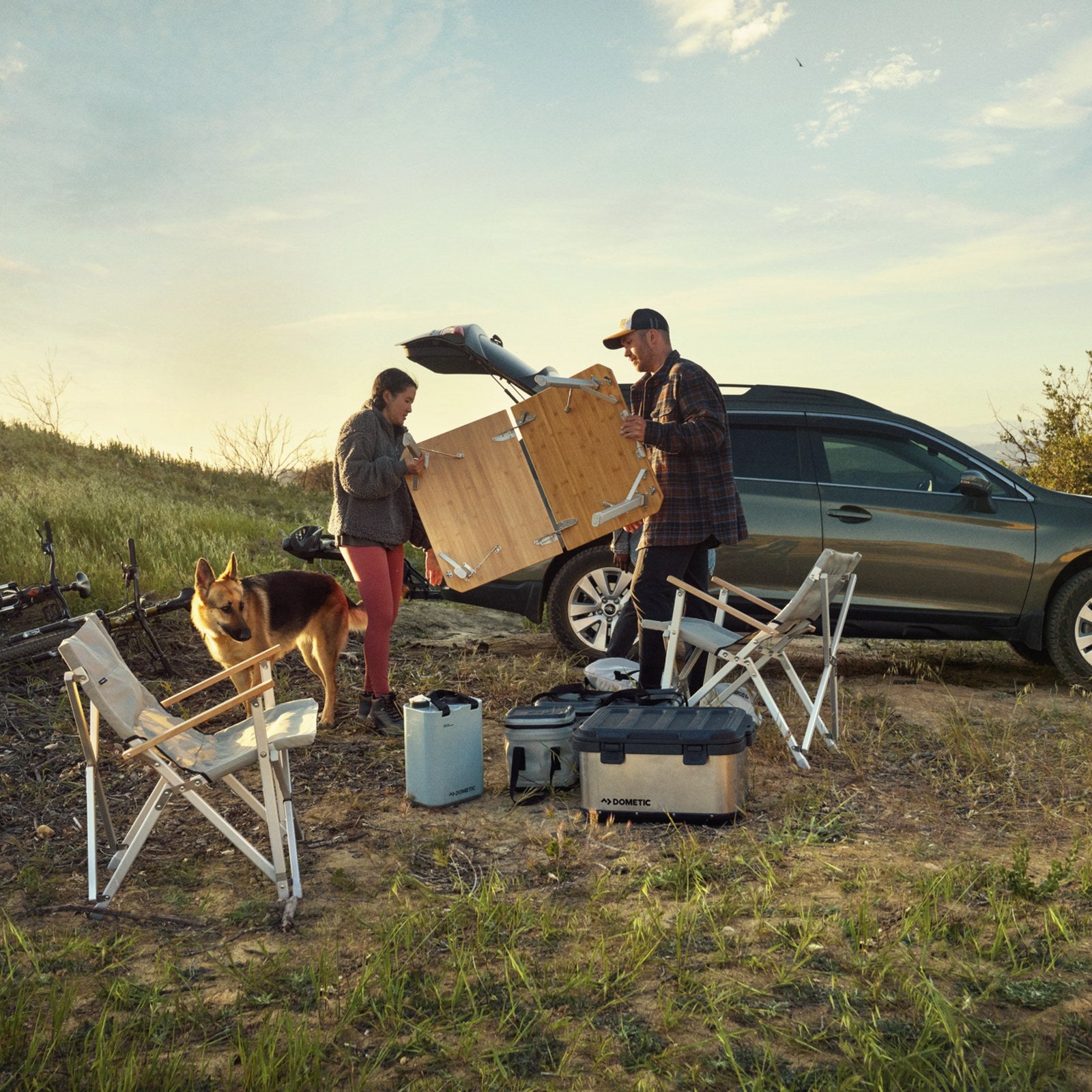 Chaise de camp pliante Dometic coloris Cendre – Ford Ranger – vue 2