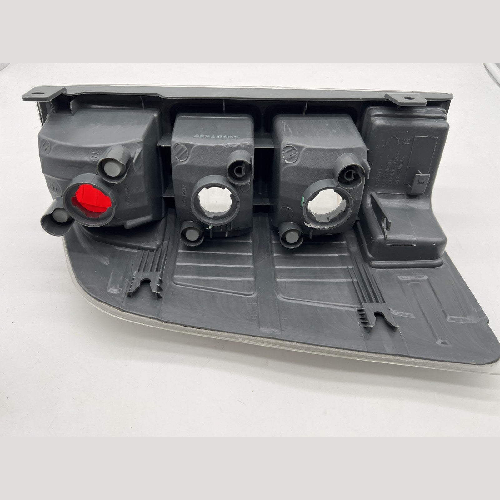 Feu arrière droit DEPO – Ford Ranger II (2006-2011) – vue 3