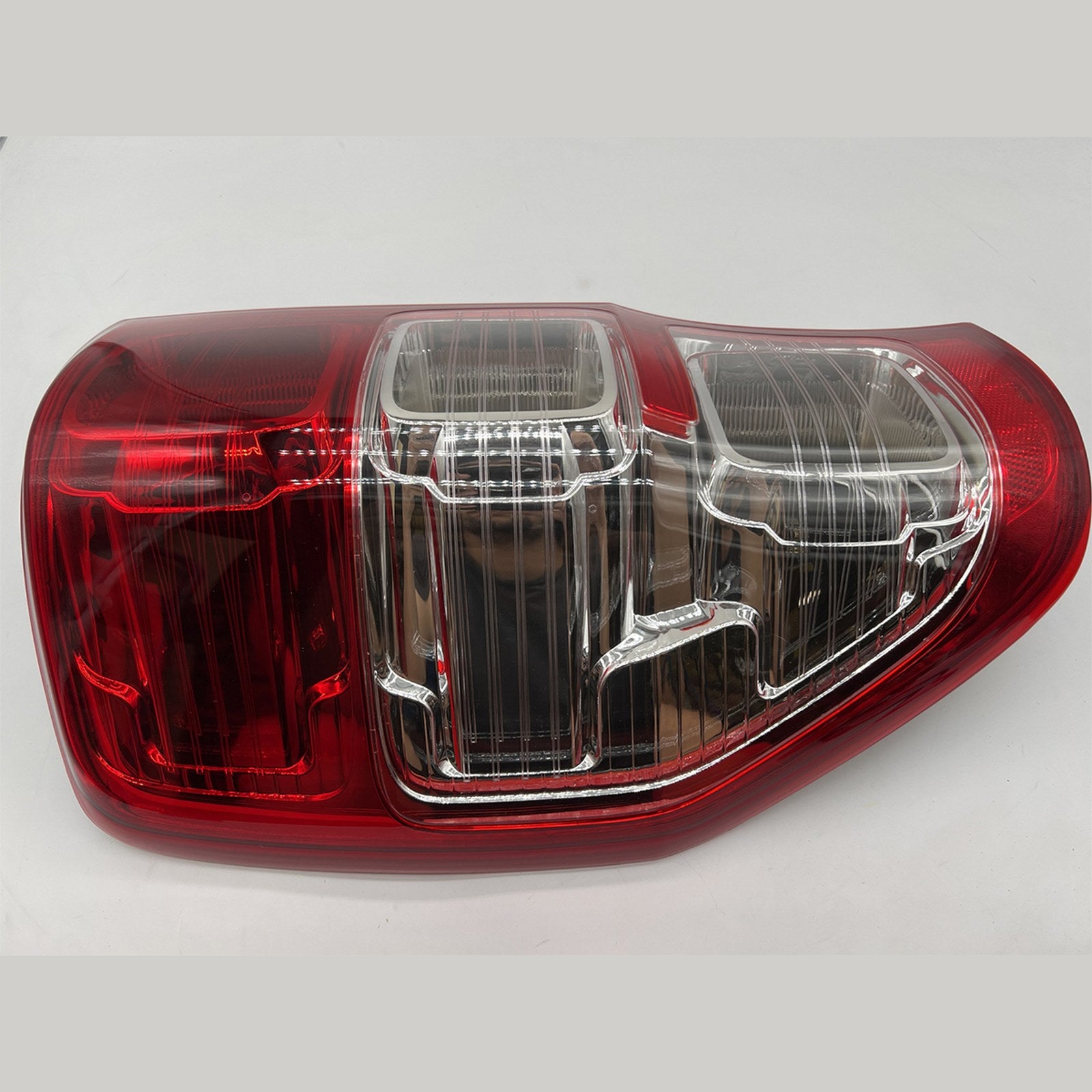 Feu arrière gauche avec antibrouillard Depo – Ford Ranger T6 (2012-2016) – vue 2