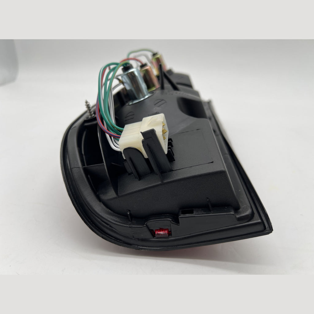 Feu arrière droit DEPO – Ford Ranger (1999-2007) – vue 3