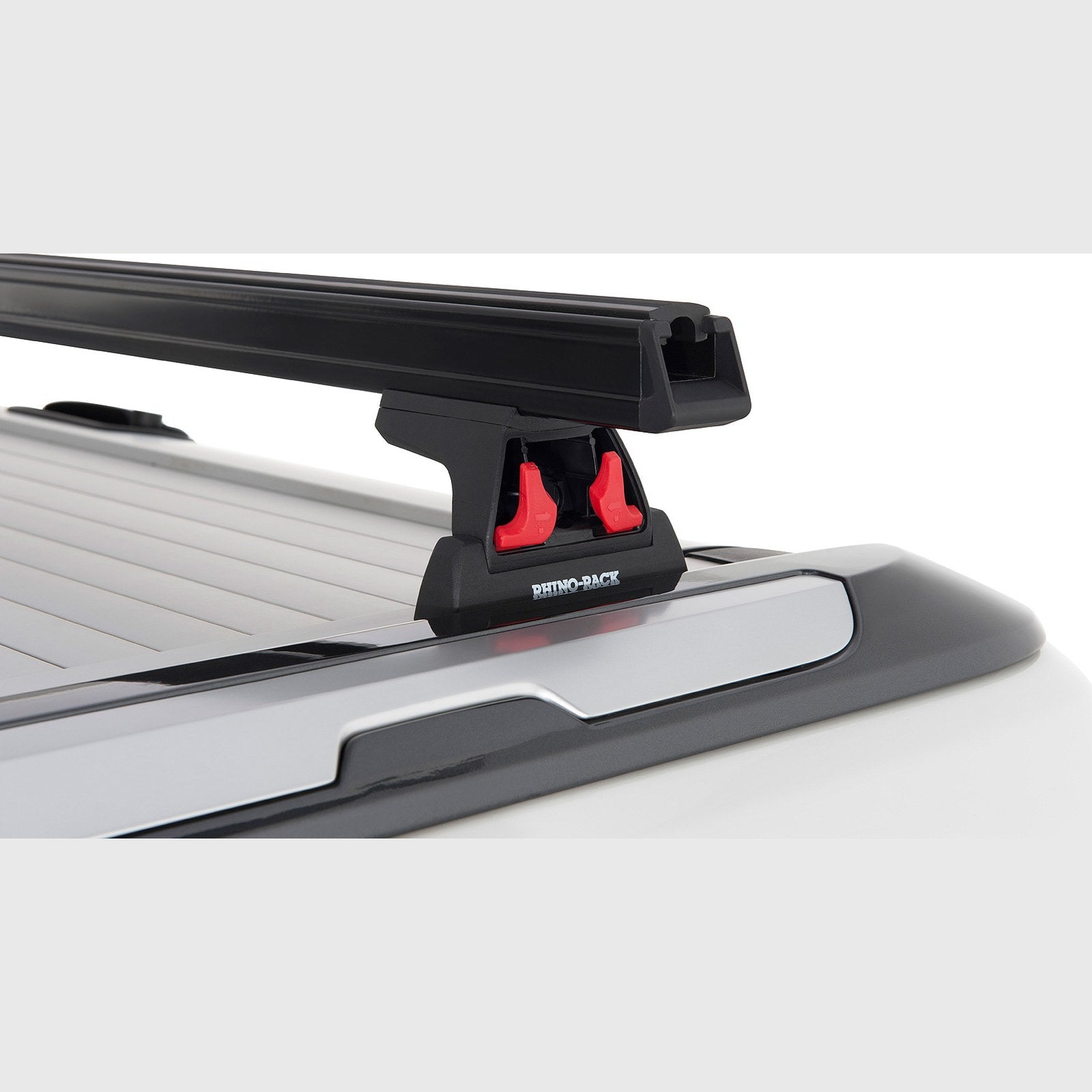 Kit 2 barres de toit Heavy Duty noires 1500mm + pieds RLT600 Rhino-Rack – Ford Ranger & Raptor – vue 6
