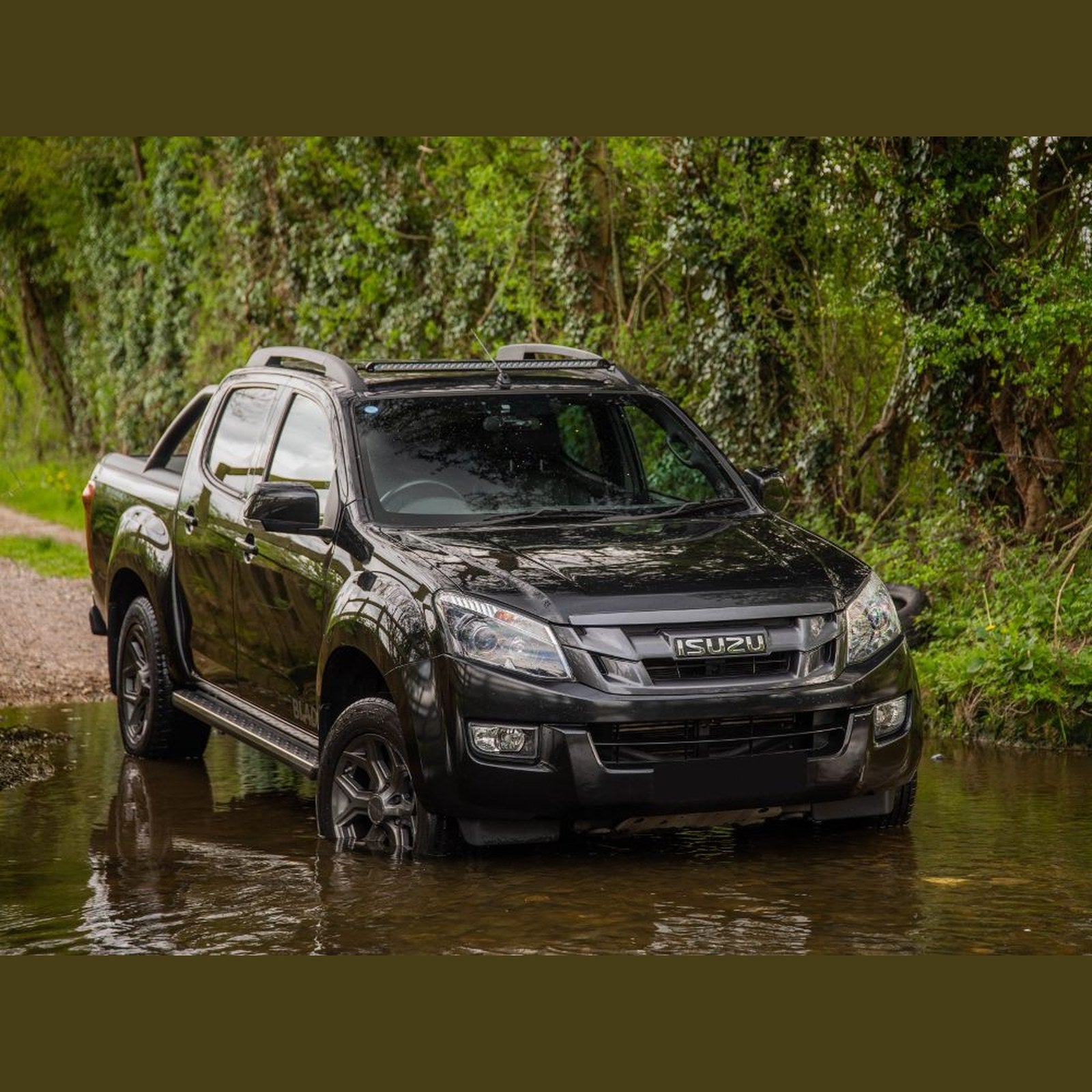 Kit montage toit avec rails 47 mm gamme Linear LAZER – Ford Ranger – vue 2