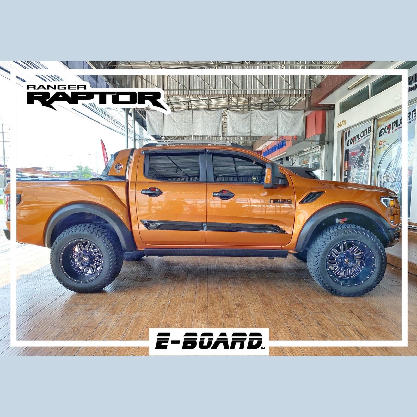 Marchepieds électriques T-MAX double cabine (la paire) – Ford Ranger T6 à T9 (2012-2023+) – vue 5