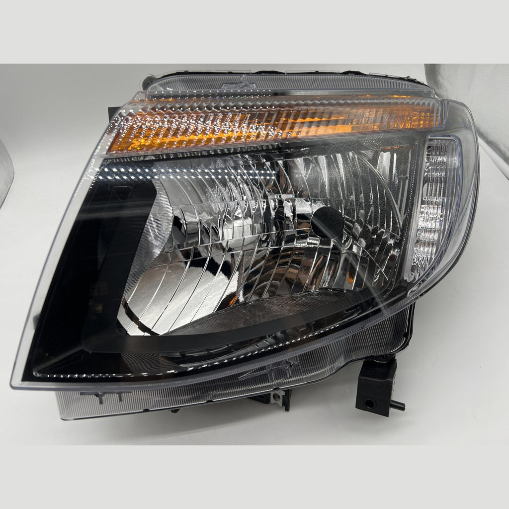 Optique de phare avant gauche Depo – Ford Ranger T6 (2012-2016) – vue 1