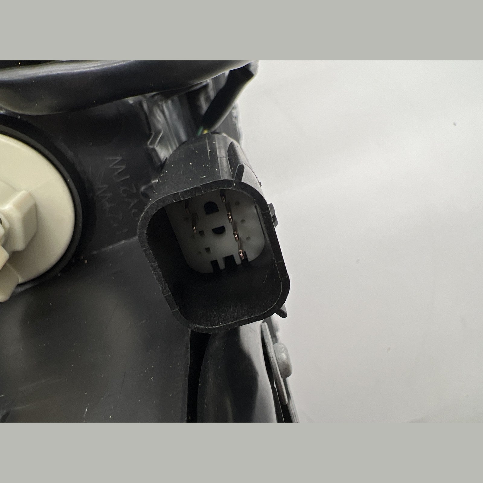 Optique avant gauche DEPO – Ford Ranger T7 (2016-2019) – vue 3