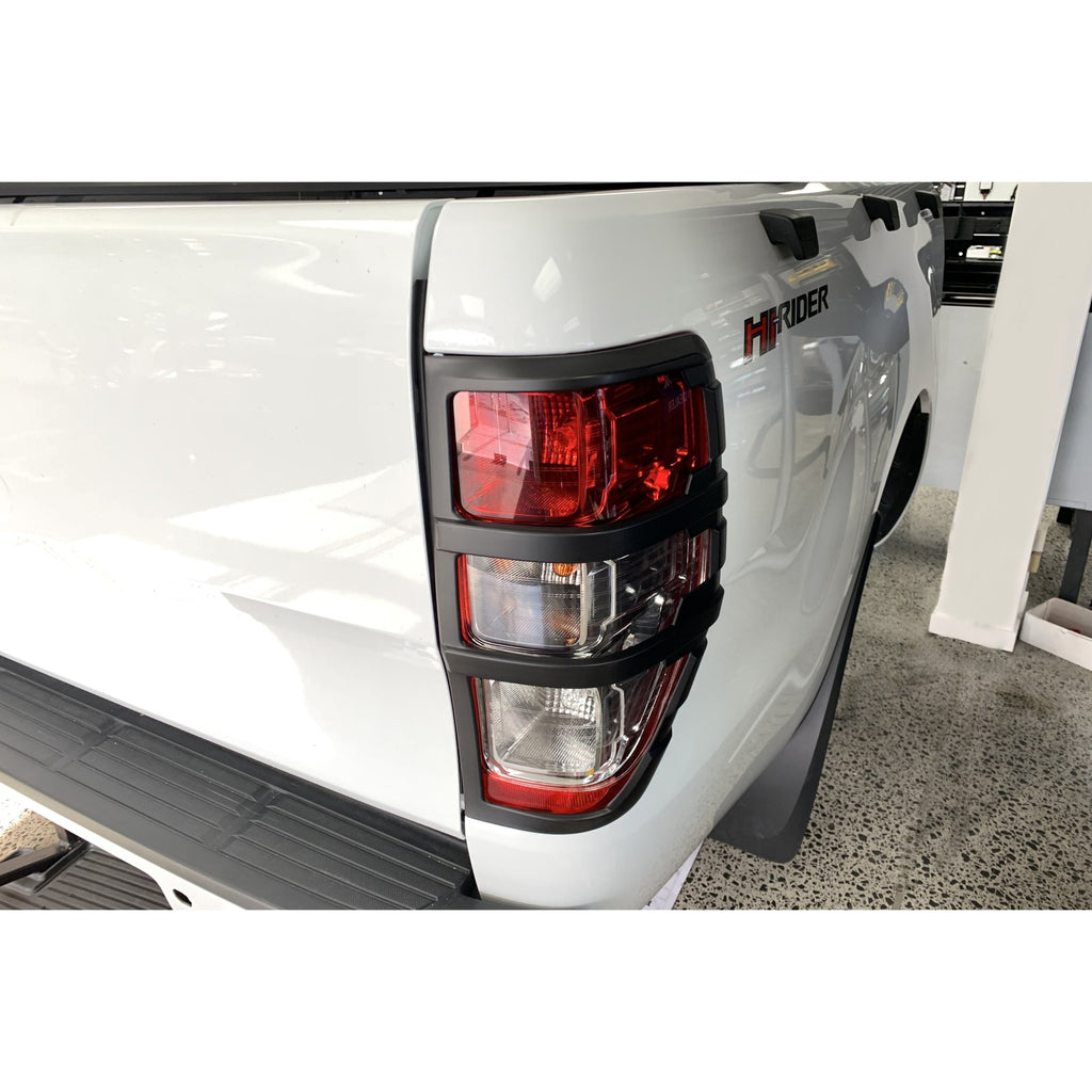 Protection de feux arrière noire Airplex – Ford Ranger T6/T7/T8 (2012-2023) – vue 2