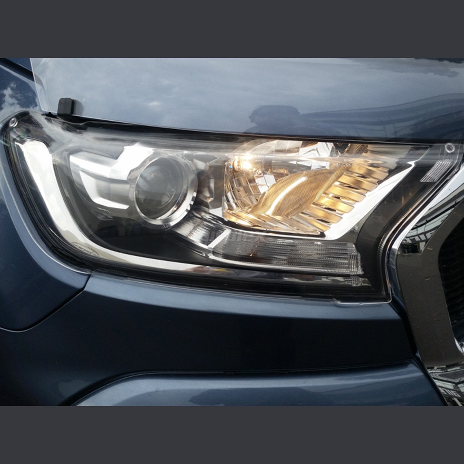 Protection de phares Airplex – Ford Ranger T7 (2016-2019) – vue 3