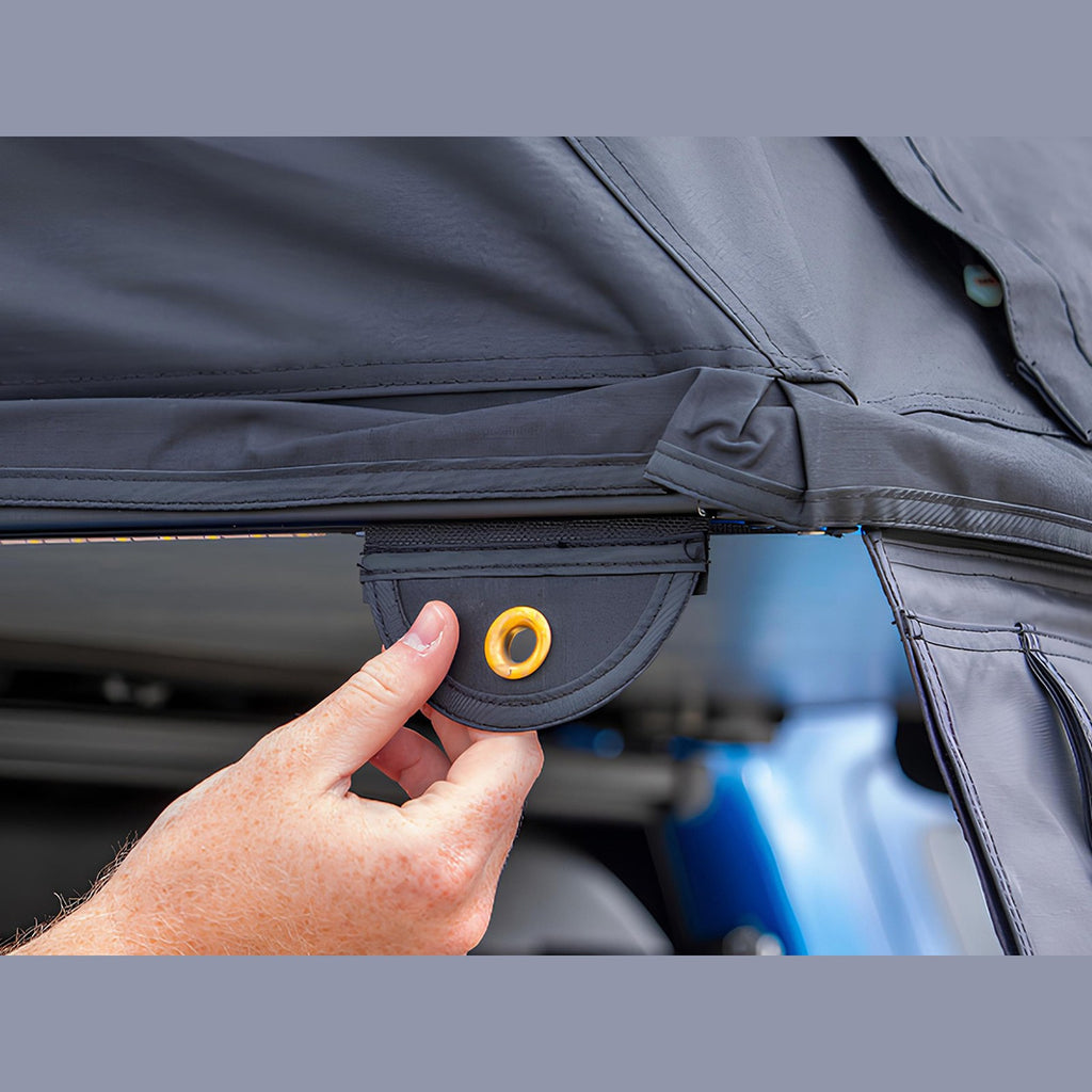 Tente de toit rigide ARB Esperance 2 – 2 adultes + 1 enfant – voiture, SUV & 4x4 – vue 6