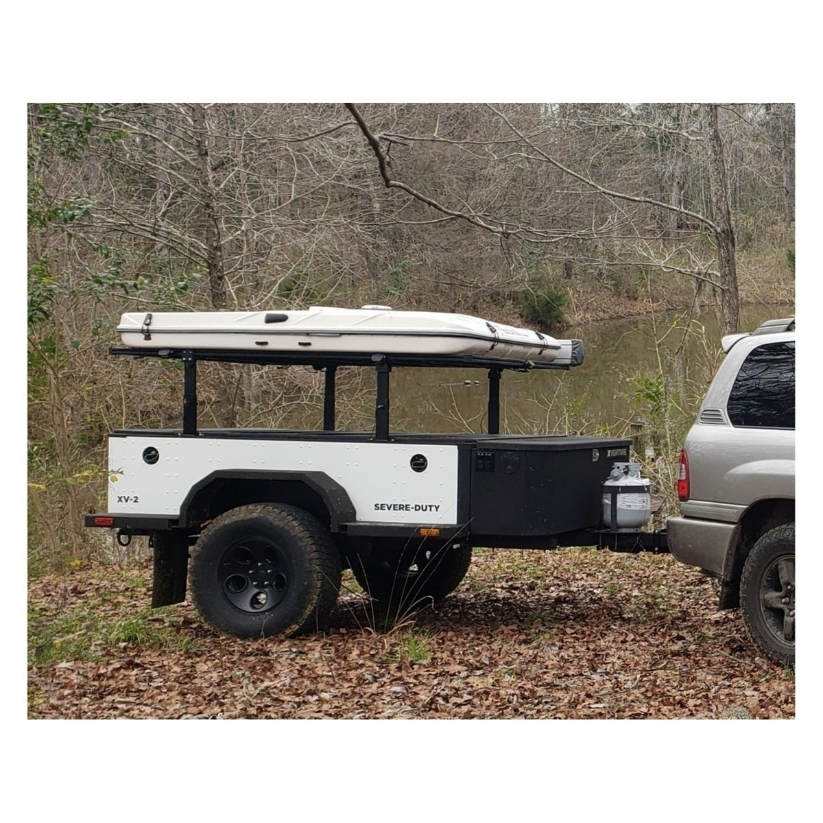 Tente de toit rigide James Baroud Grand Raid EVO avec porte-bagage – SUV & 4x4 – vue 10