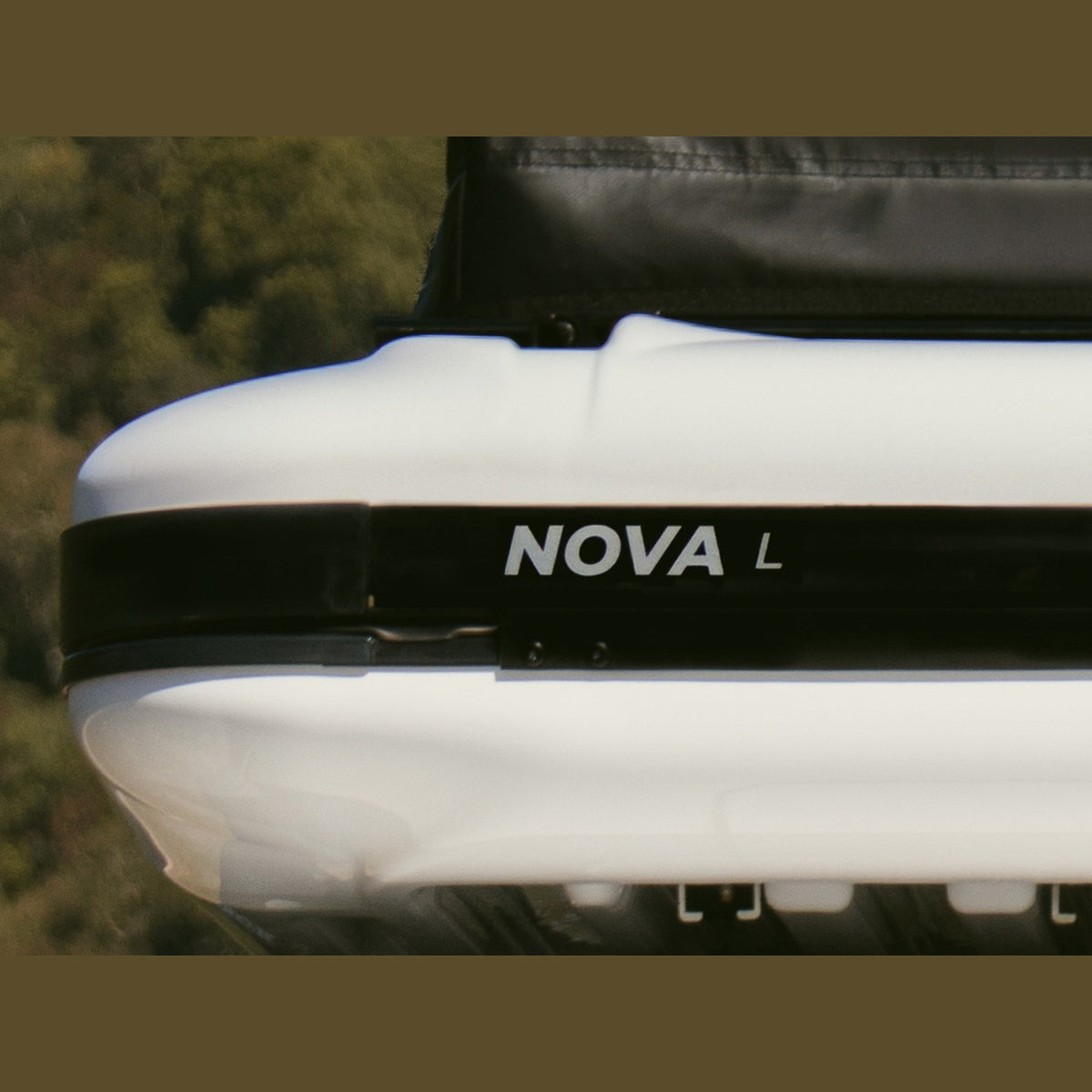 Tente de toit rigide James Baroud Nova Frontier L 4 places – voiture, SUV & 4x4 – vue 8