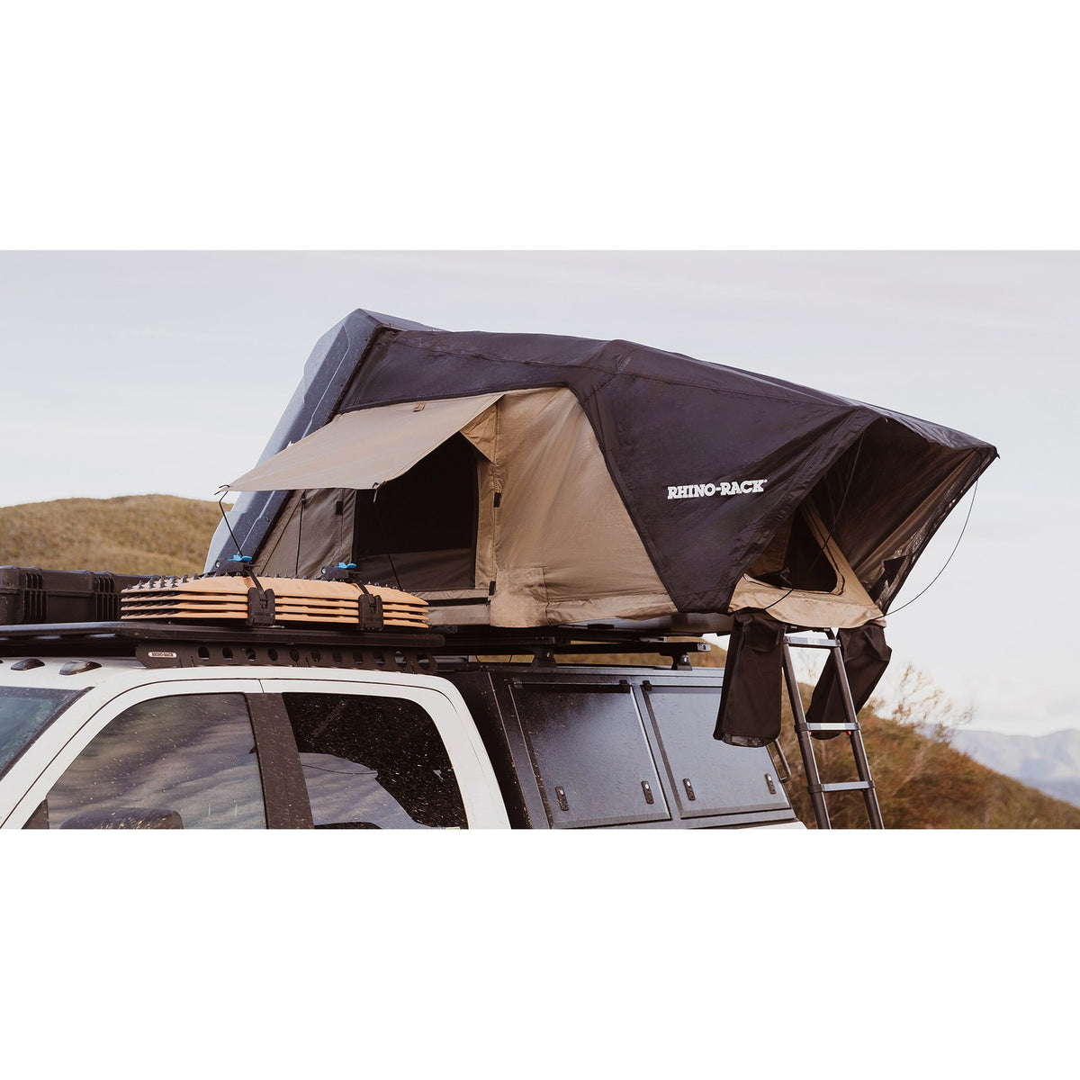 Tente de toit rigide Rhino-Rack Hardshell 2 places – voiture, SUV & 4x4 – vue 12