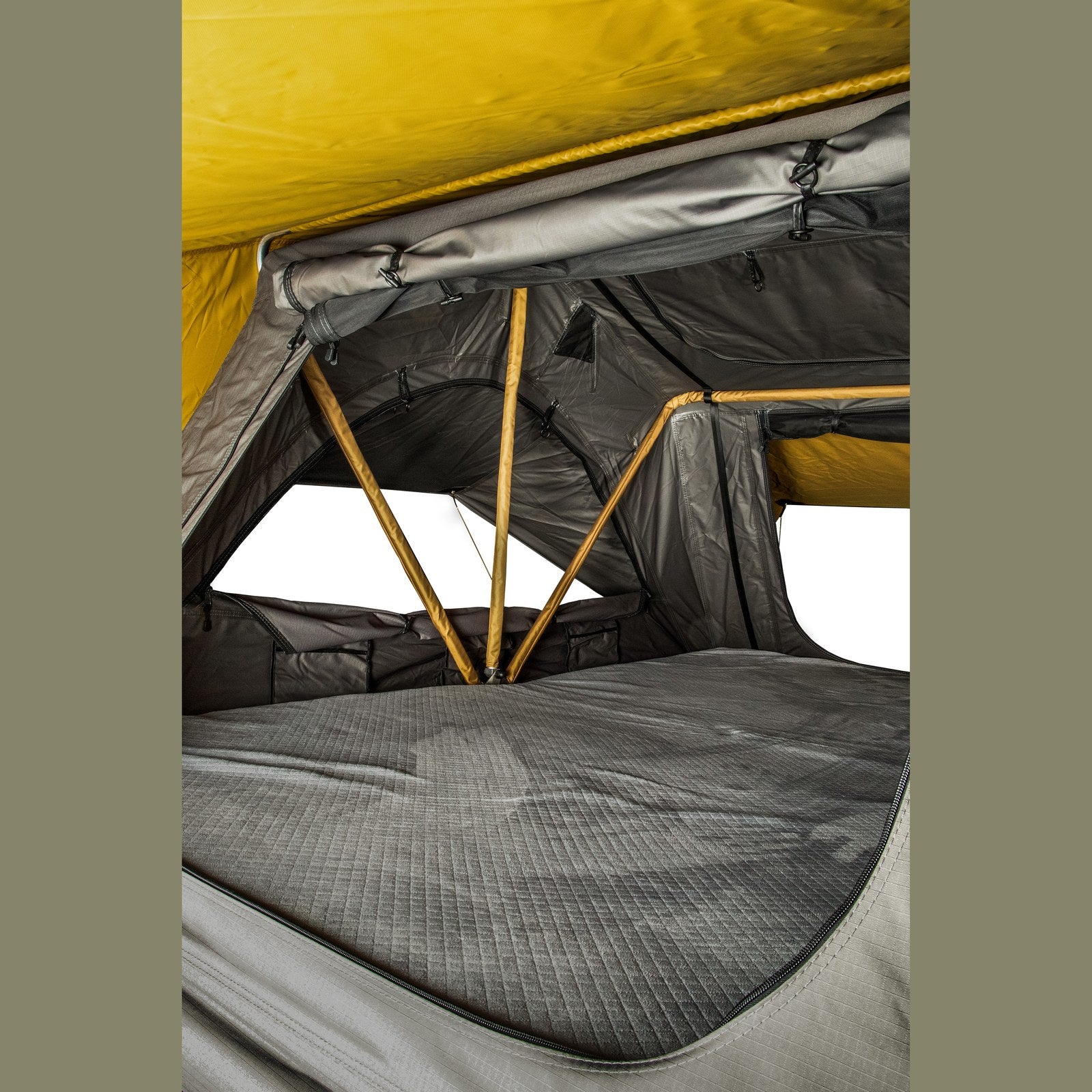 Tente de toit SNUG Yosemite 190 – portefeuille large – Ford Ranger – vue 4